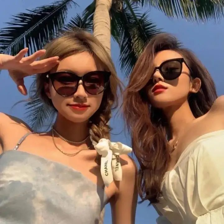 龙仁归来 海报